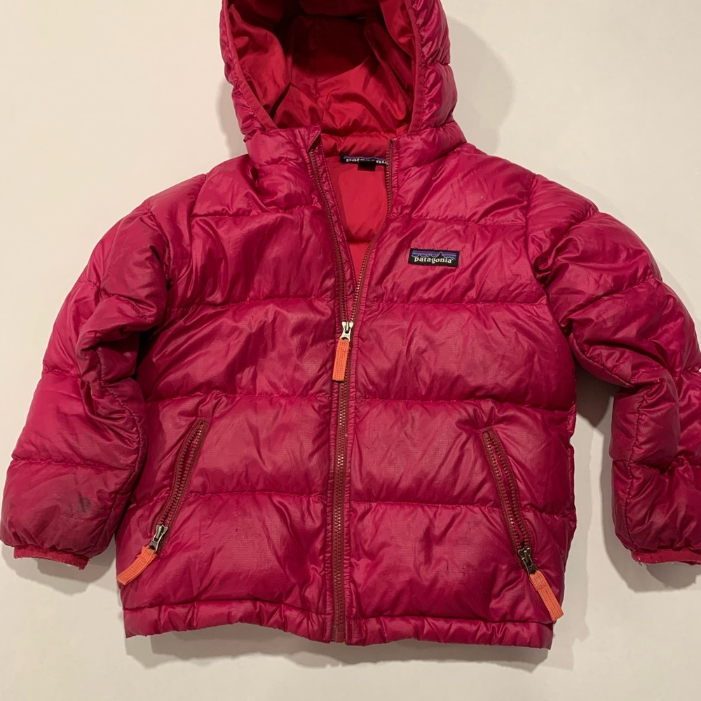 Patagonia down winter jacket. Size 5T. Excellent condition. Zipper pockets.